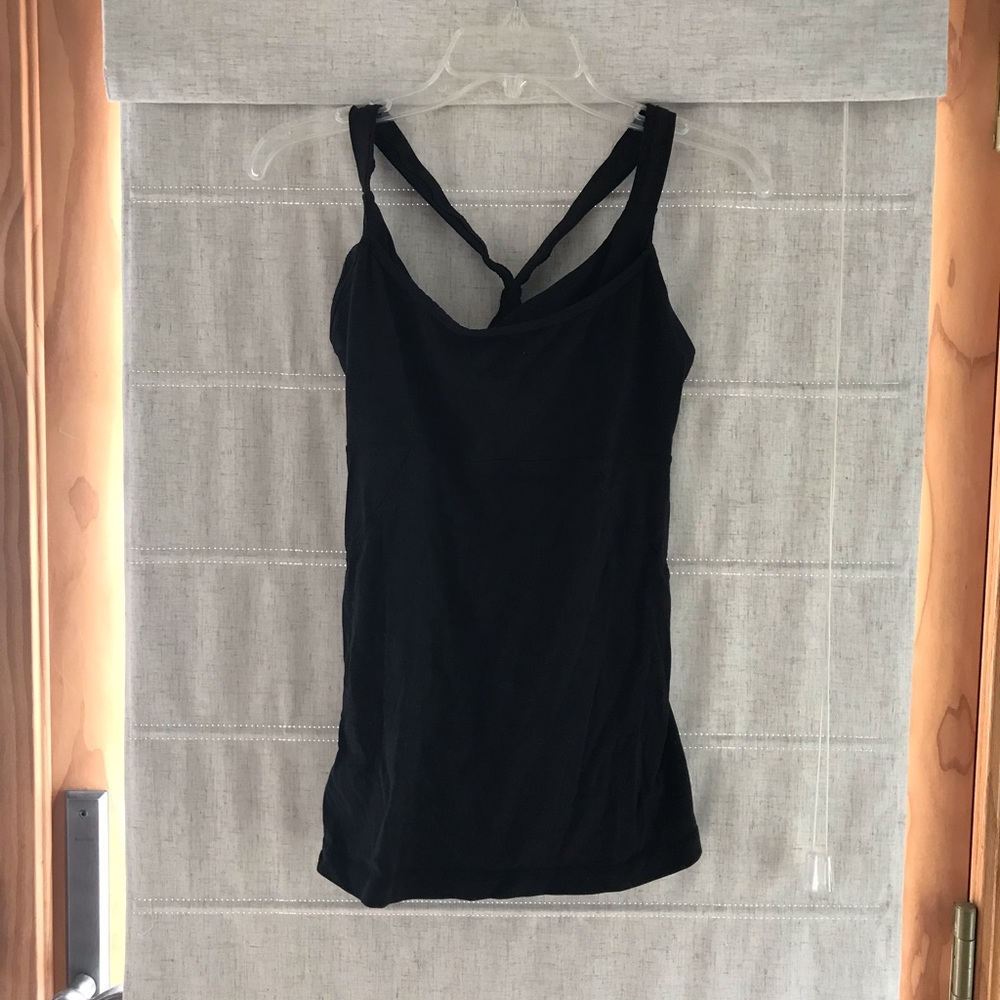 Black lululemon workout top